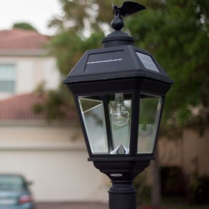 Gama Sonic Imperial Bulb Solar Post Light