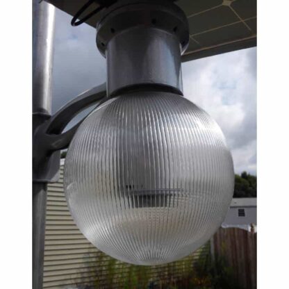 Solar Courtyard Light